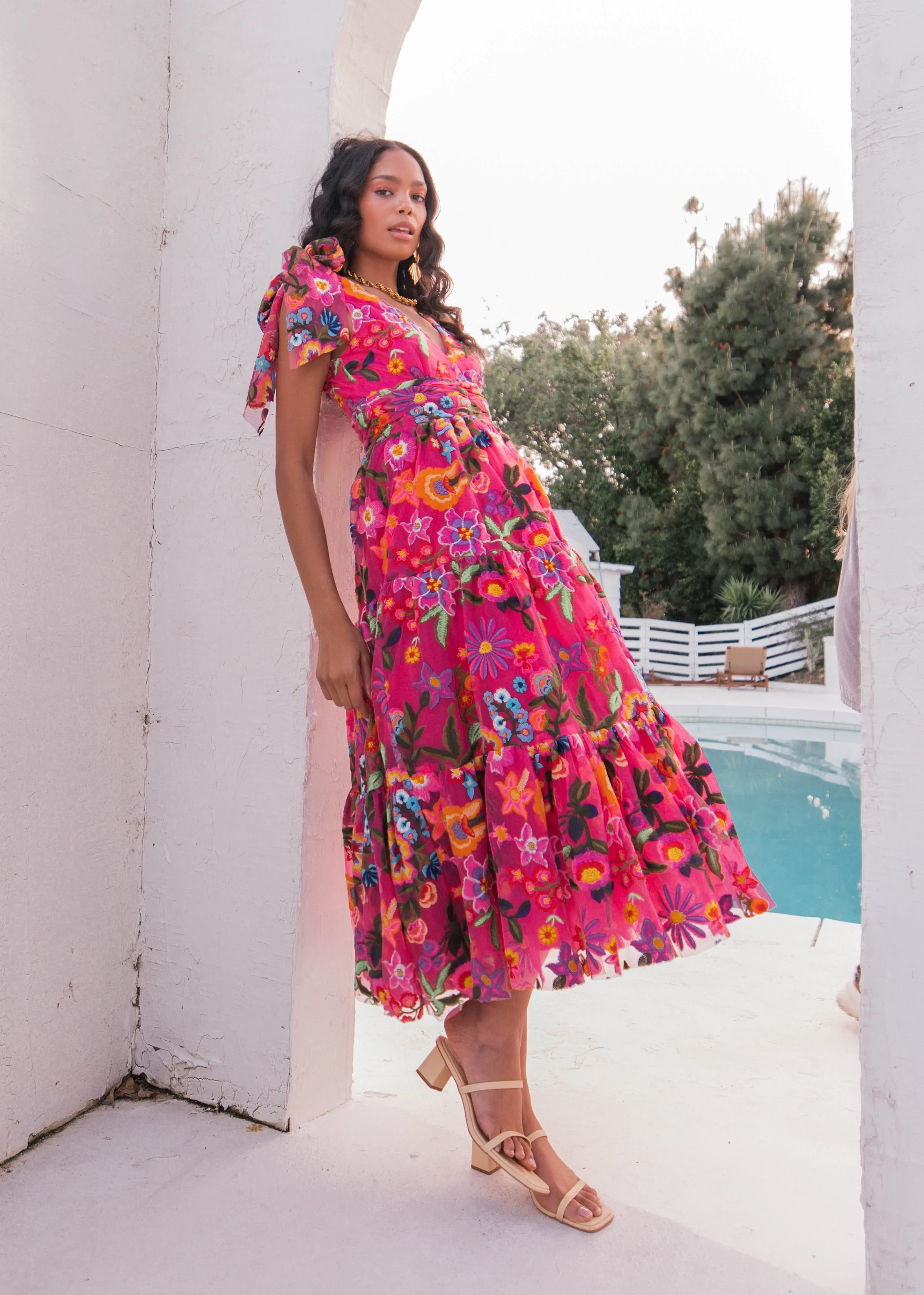 Hibiscus Sleeveless Empire Waist Midi Dress - Image 3
